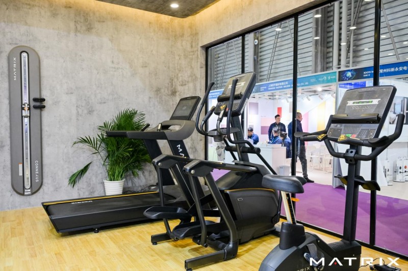 明博体育app官网下载入口2024上海国际酒店展闭幕：Matrix商用健身器械再(图5)
